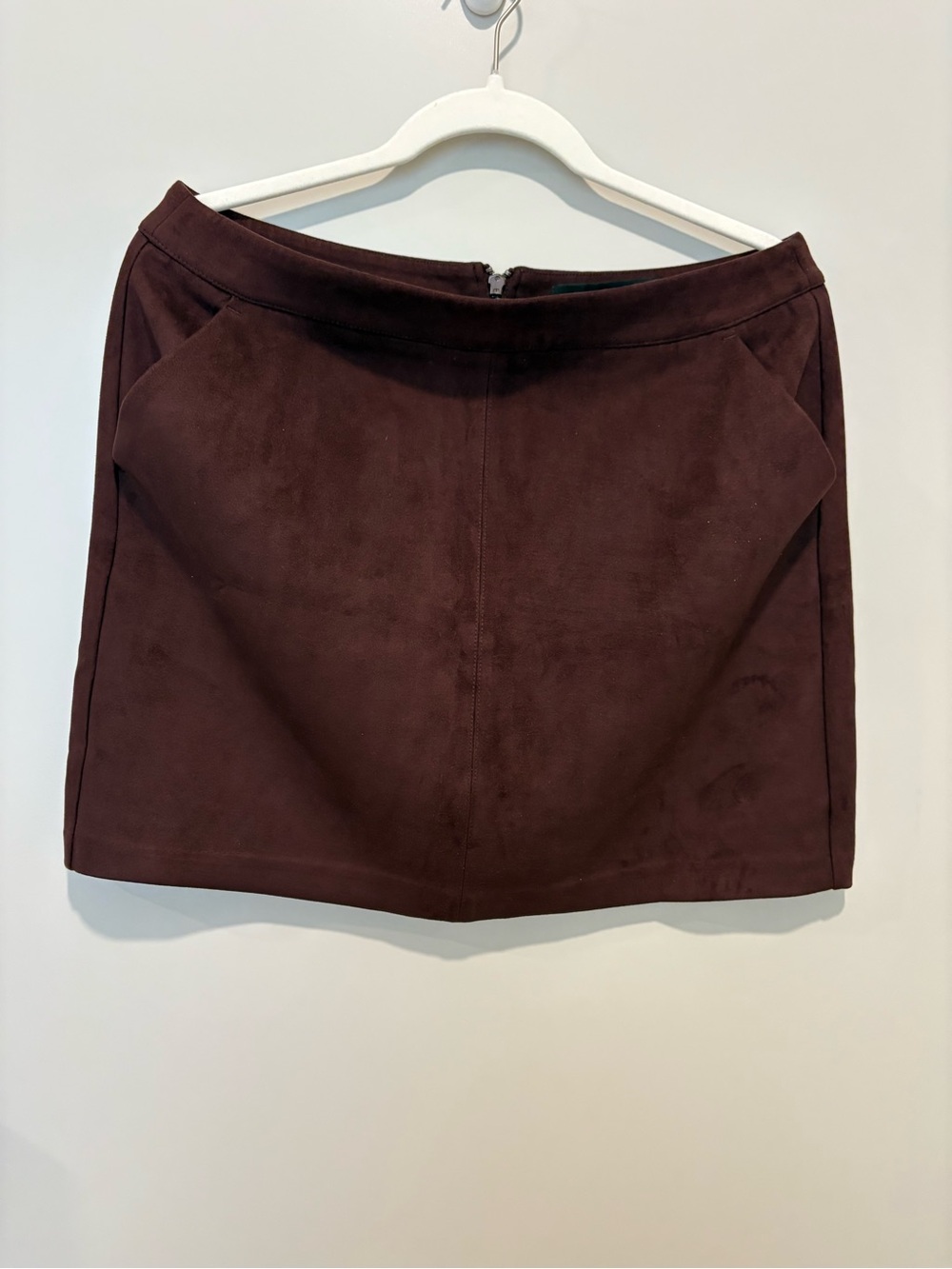 Vero Moda Suede-Look Mini Skirt - Classic Women's Style